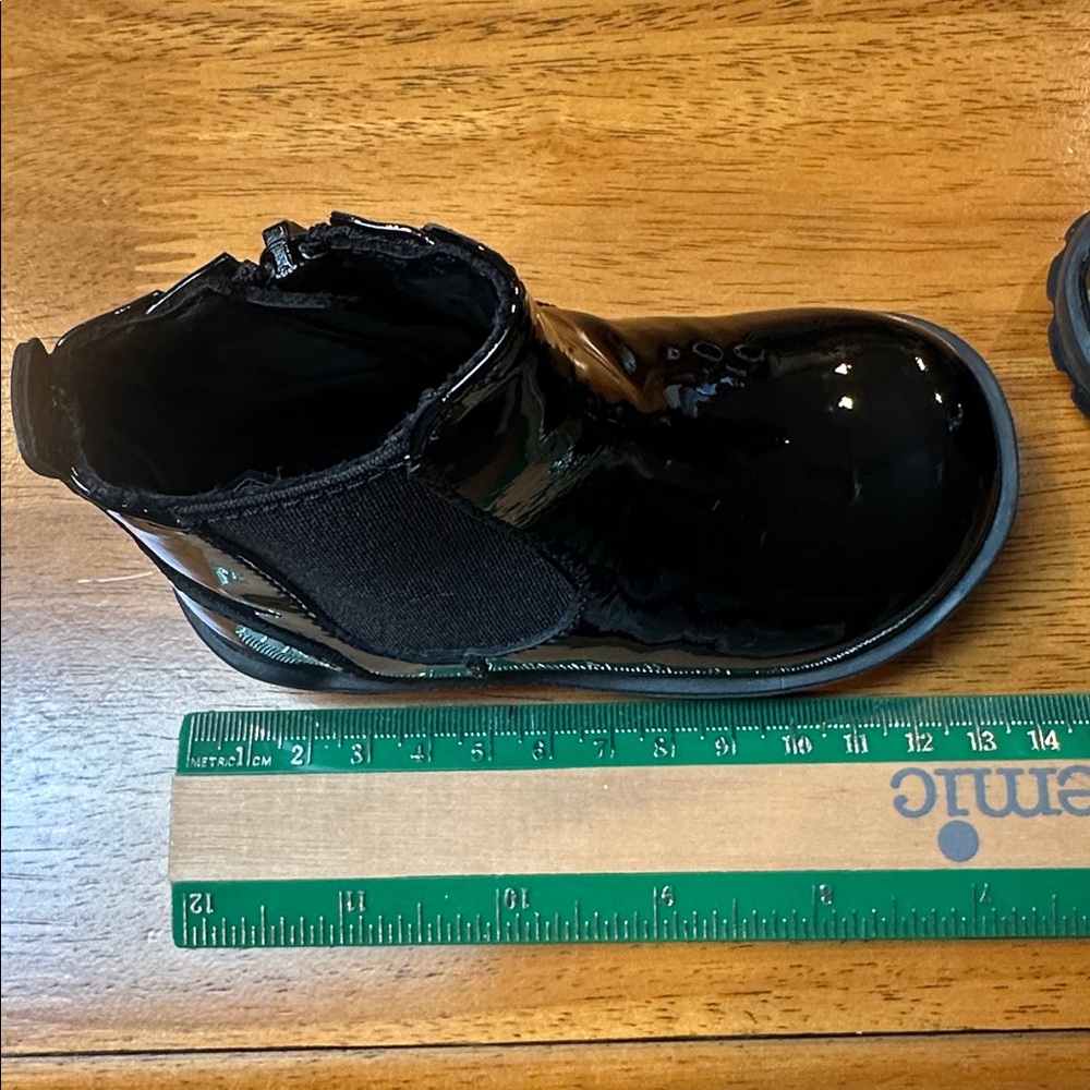 Dolce & Gabbana Black Kids Boots - Picture 8 of 9